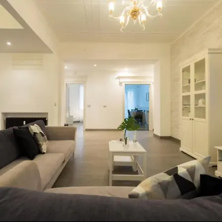 Gigante Cosy Flat In 6guests Apartman Genova