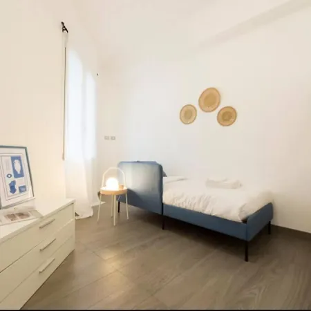 Gigante Cosy Flat In 6guests ג'נובה